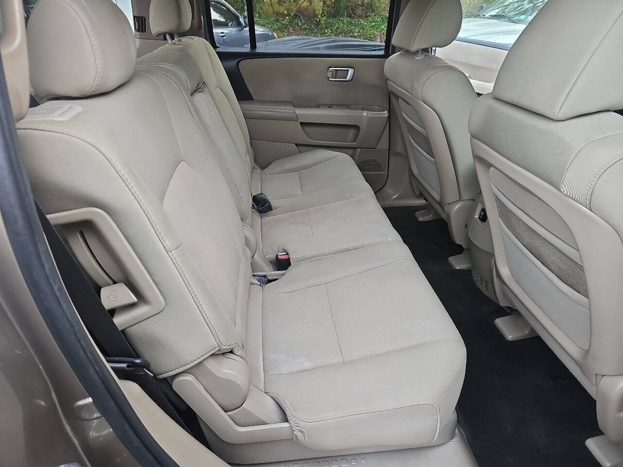 Used 2011 Honda Pilot LX image 18