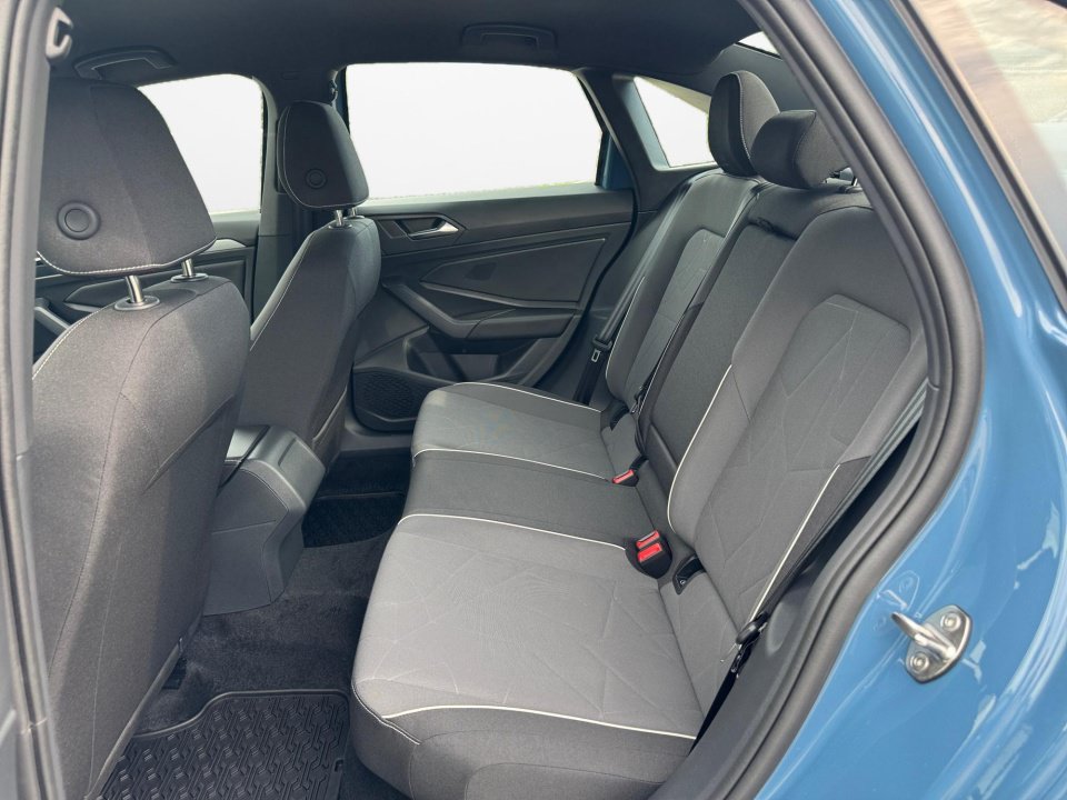 Used 2026 Volkswagen Jetta Sport FWD image 13