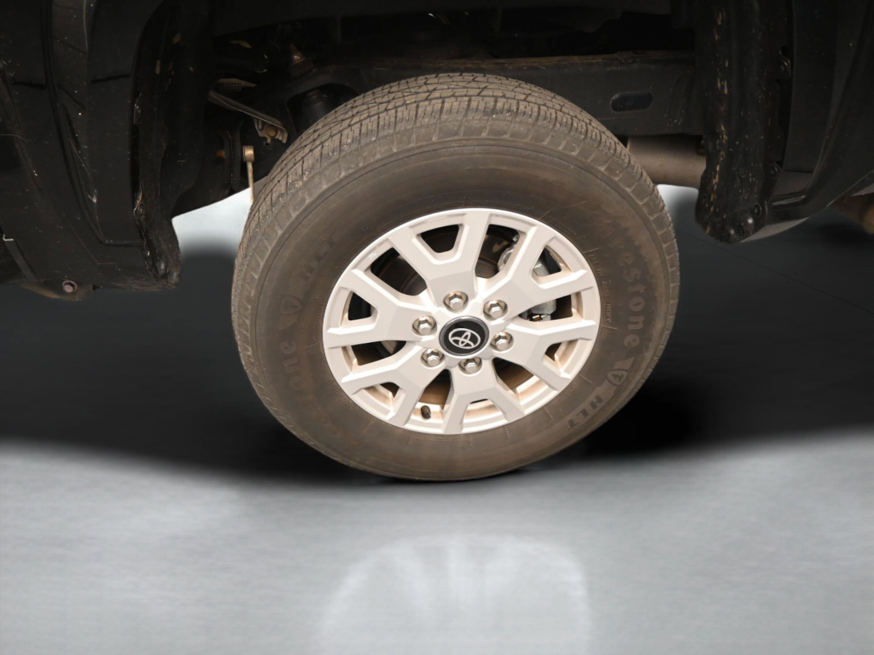 Certified 2024 Toyota Tacoma SR5 image 37