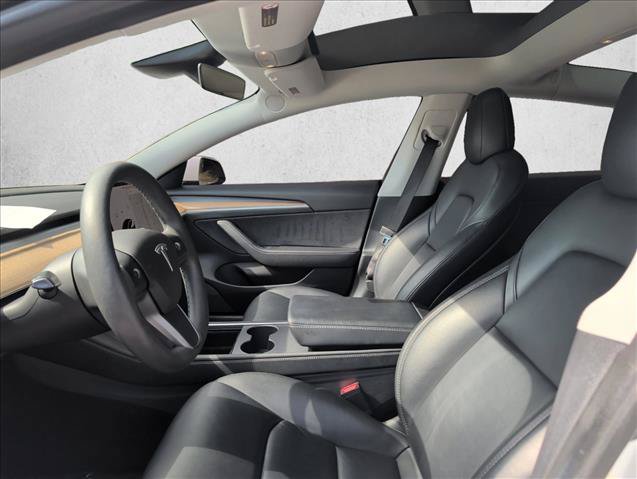 Used 2021 Tesla Model 3 Standard Range Plus RWD image 14