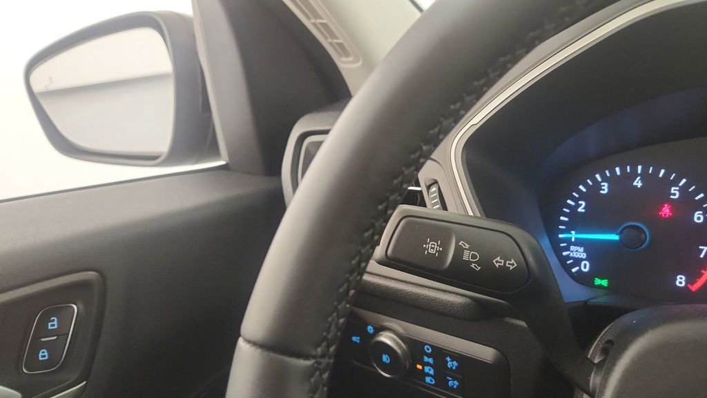 Used 2022 Ford Escape SEL image 19