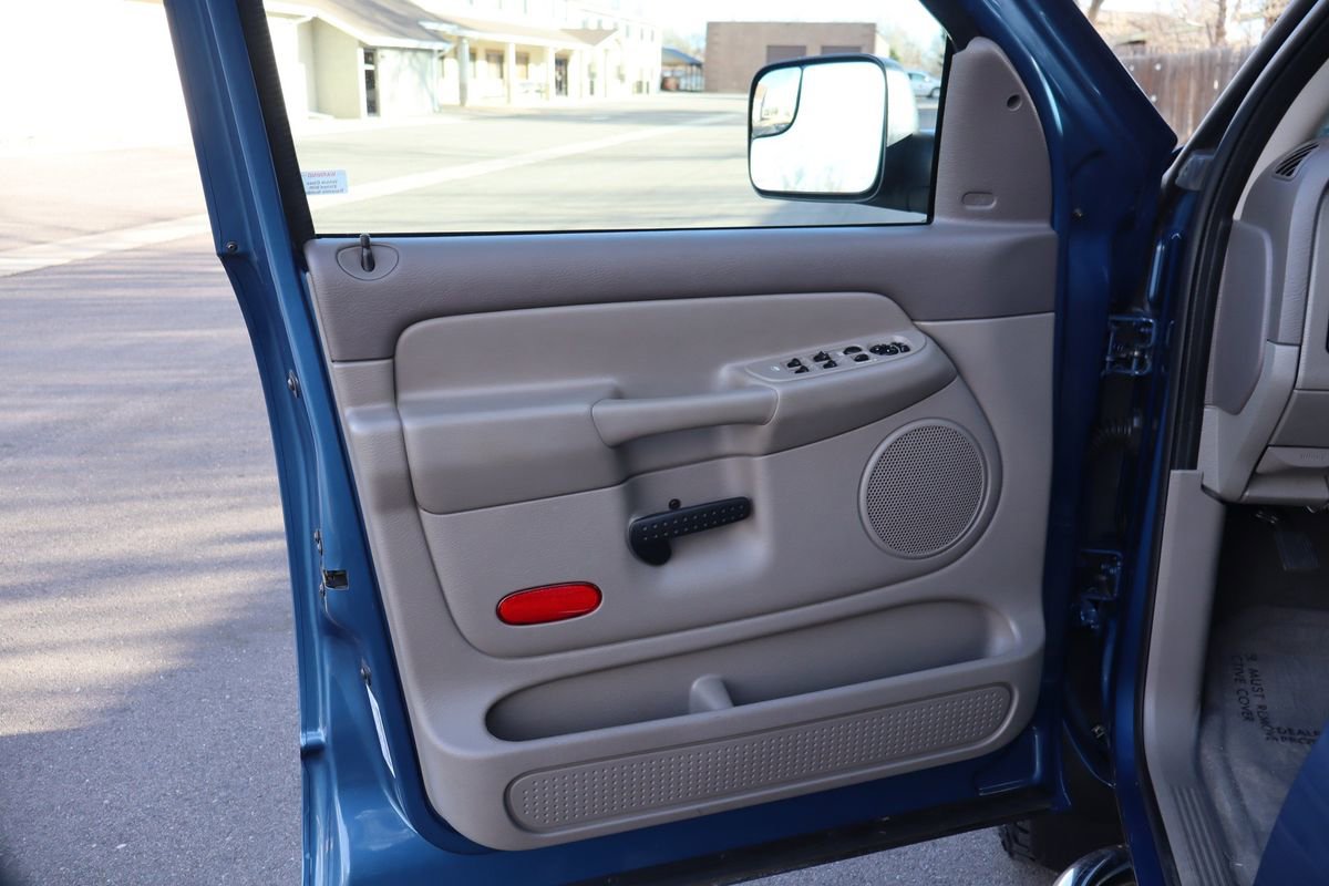 Used 2003 Dodge Ram 2500 Truck ST image 23