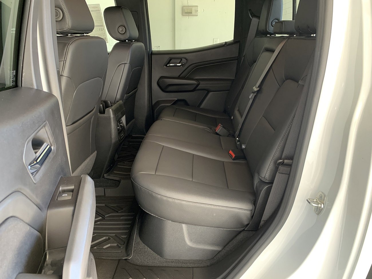 New 2024 Chevrolet Colorado LT w/ LT Convenience Package III image 40