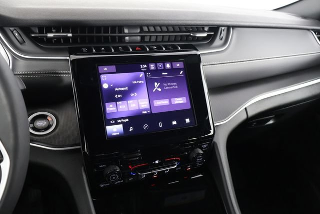 Used 2025 Jeep Grand Cherokee Laredo X RWD image 22