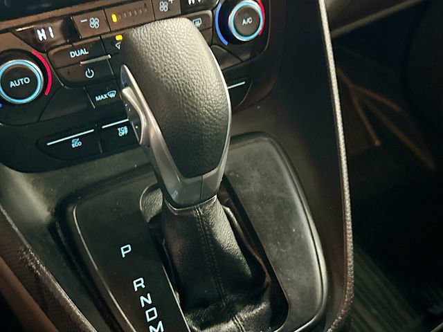 Used 2021 Ford Transit Connect XL image 17