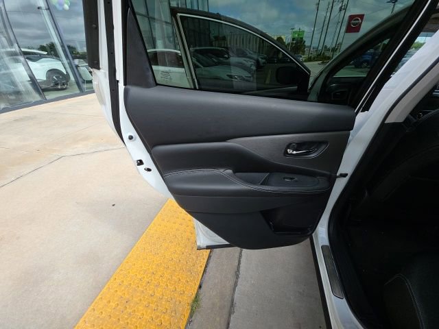Used 2024 Nissan Murano SV w/ SV Midnight Edition Package image 22