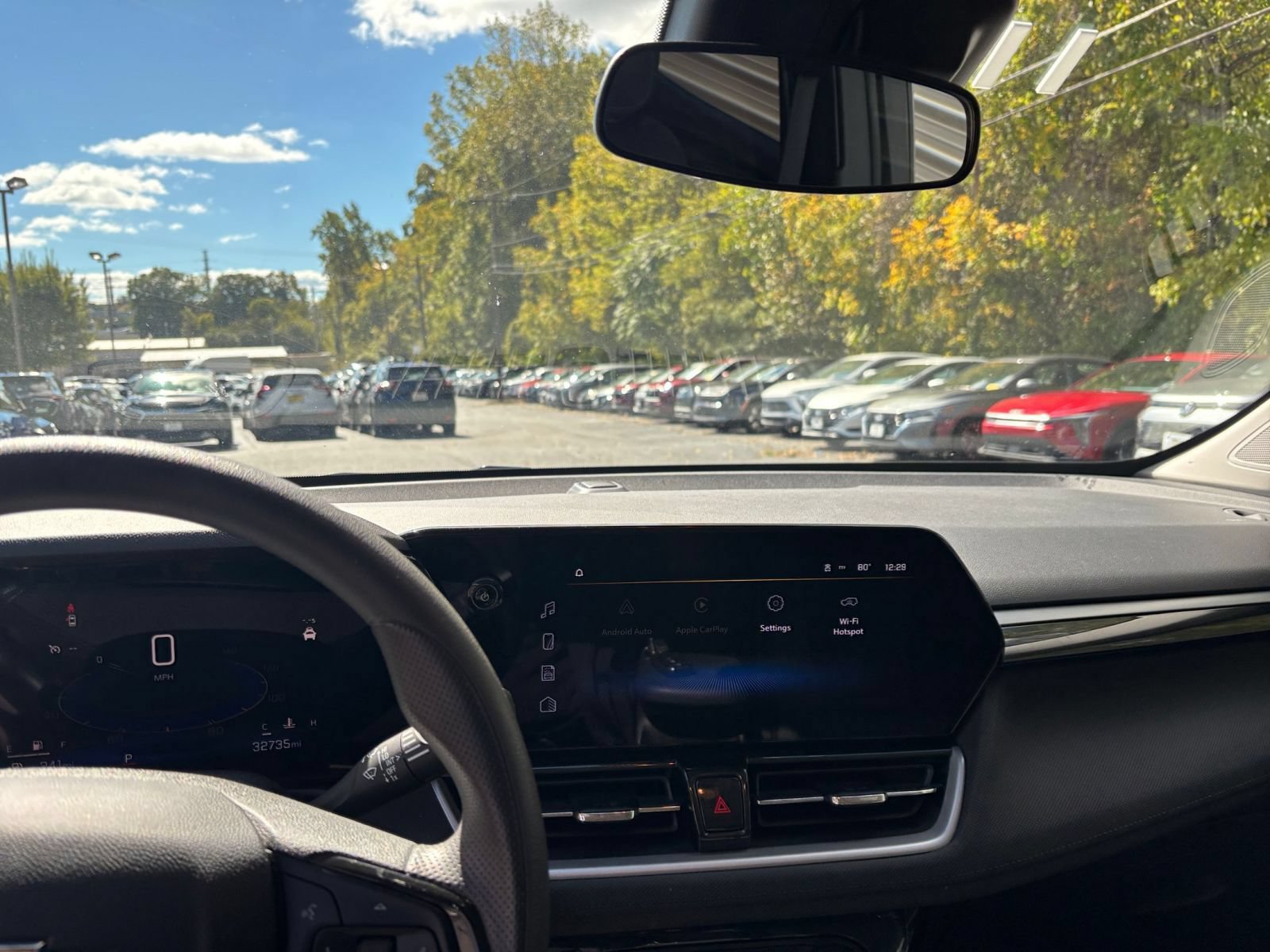 Used 2025 Chevrolet TrailBlazer LT FWD image 16