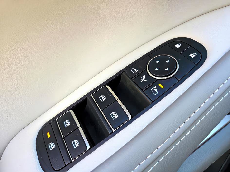 New 2026 INFINITI QX60 Luxe image 30