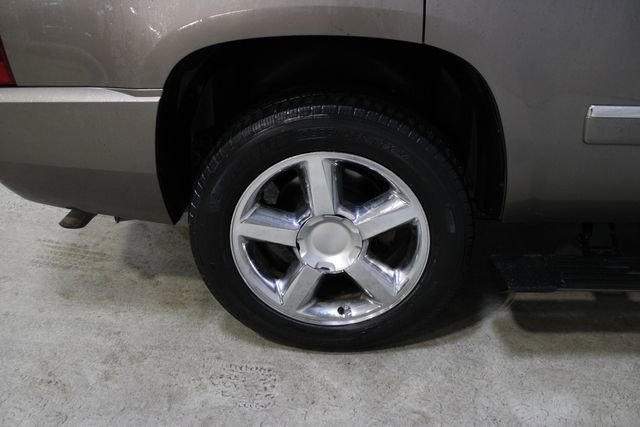 Used 2013 Chevrolet Tahoe LTZ AWD/4WD image 36