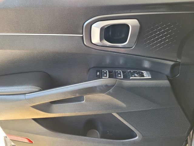 Used 2024 Kia Sorento S FWD image 18