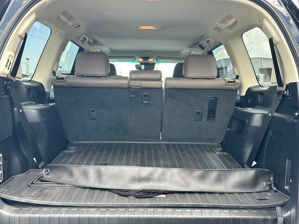 Used 2023 Lexus GX 460 Luxury AWD/4WD image 9