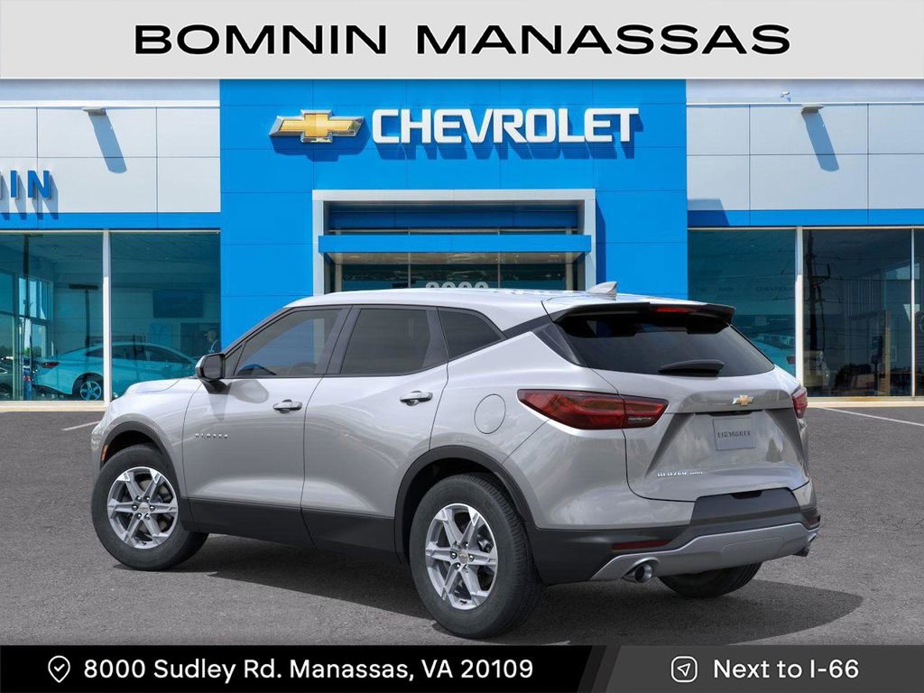 New 2026 Chevrolet Blazer LT image 3