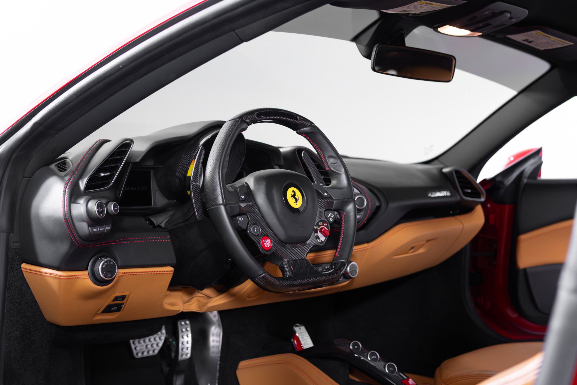 Used 2017 Ferrari 488 GTB RWD image 5