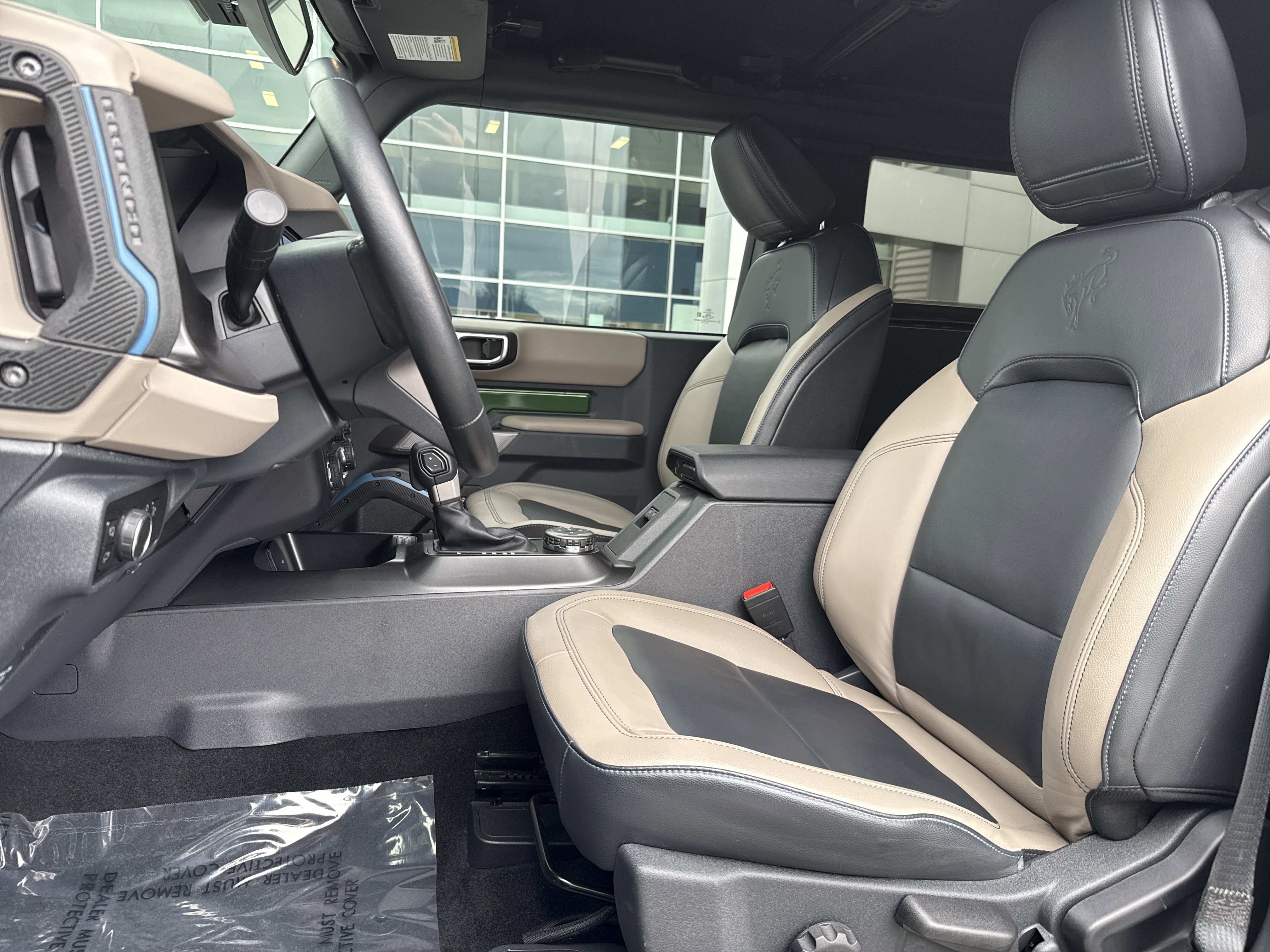 Used 2023 Ford Bronco Wildtrak image 13