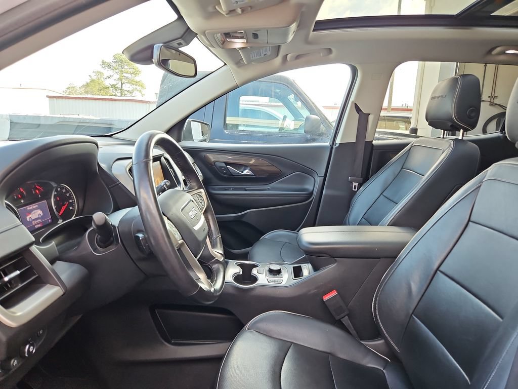 Used 2020 GMC Terrain Denali w/ Denali Premium Package AWD/4WD image 24