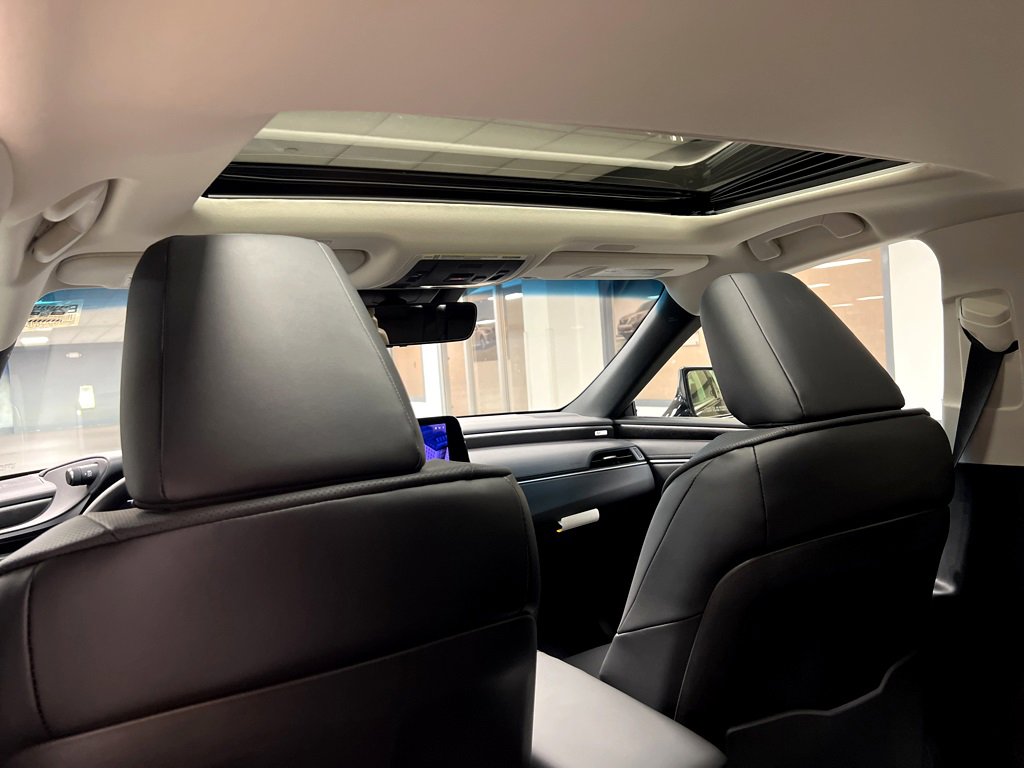 New 2025 Lexus ES 350 w/ Premium Package image 19