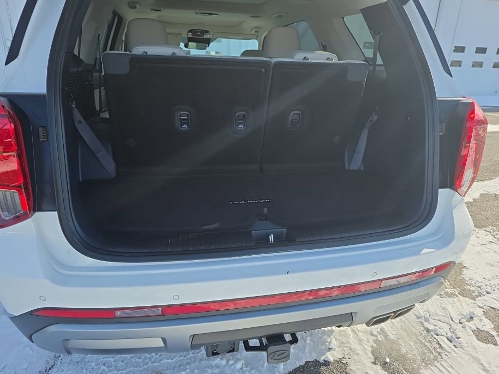 Used 2025 Hyundai Palisade Limited image 16