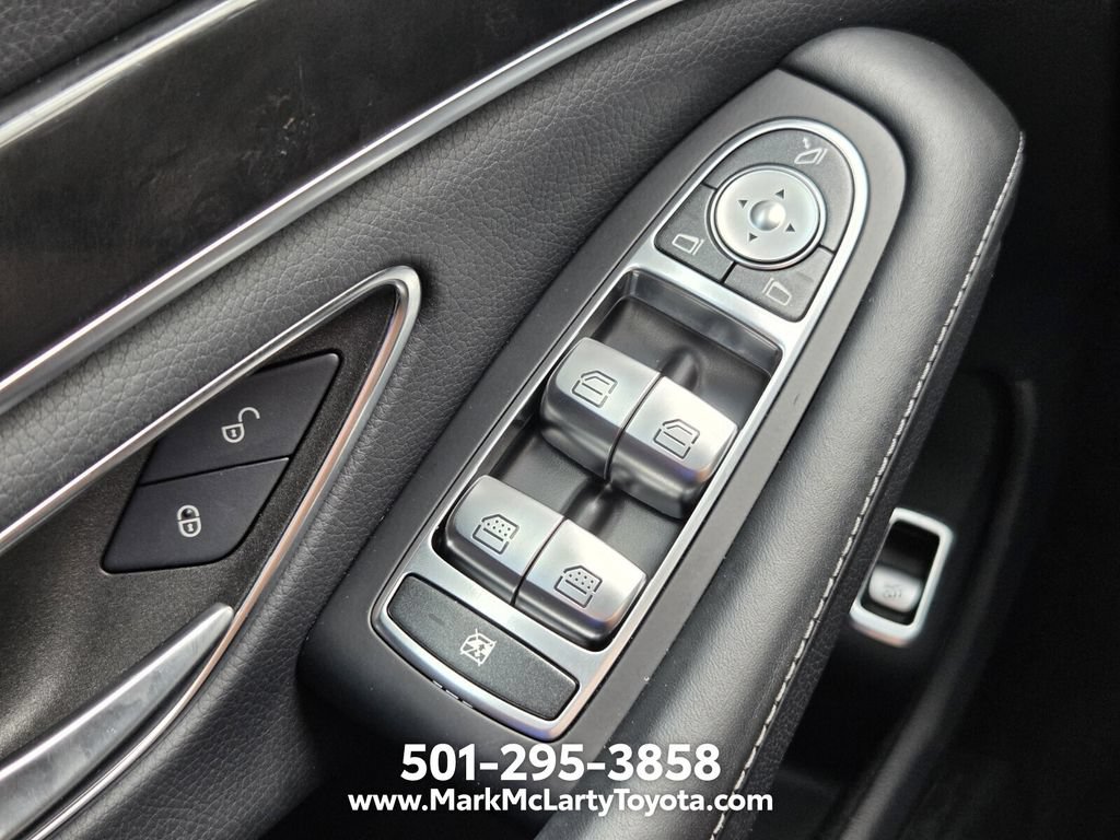 Used 2020 Mercedes-Benz S 560 Sedan image 26