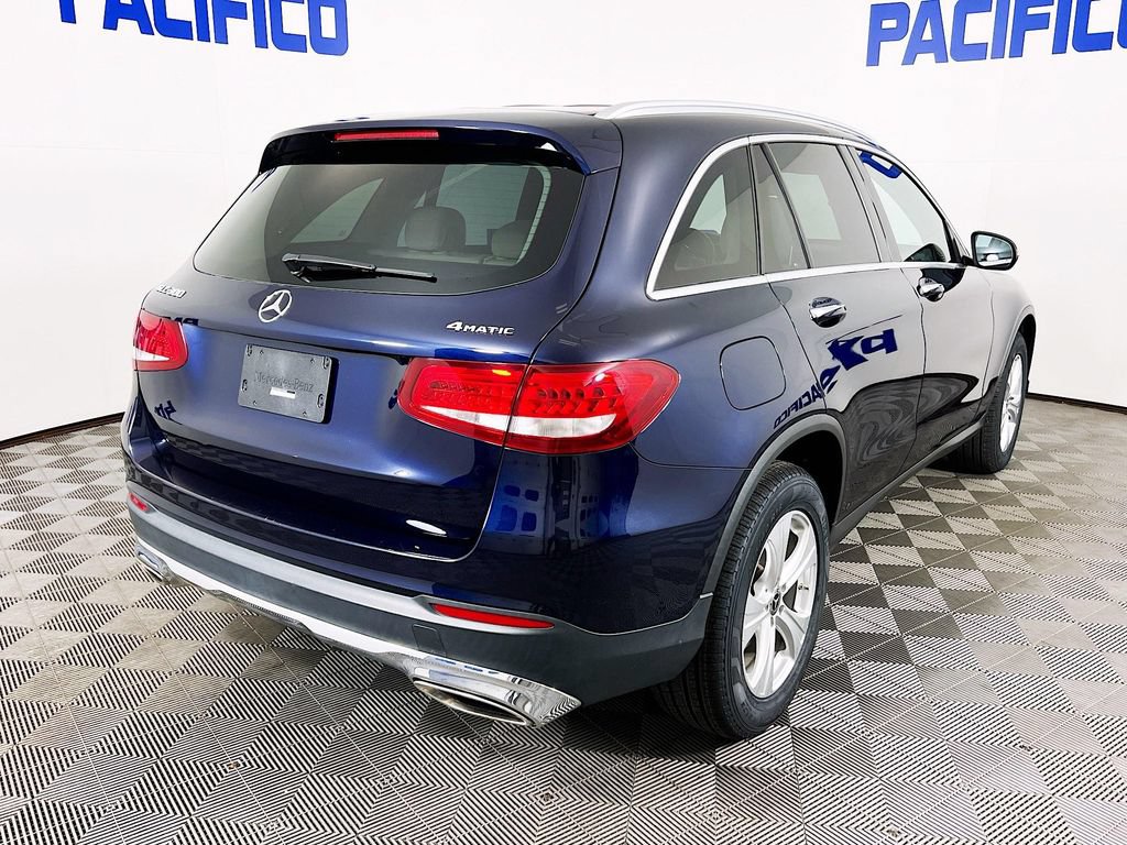 Used 2018 Mercedes-Benz GLC 300 4MATIC image 7