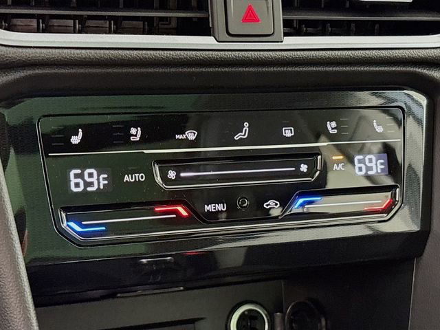 New 2026 Volkswagen Taos SEL AWD/4WD image 17