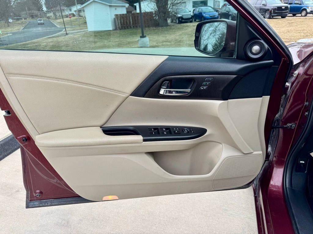 Used 2014 Honda Accord EX-L image 14