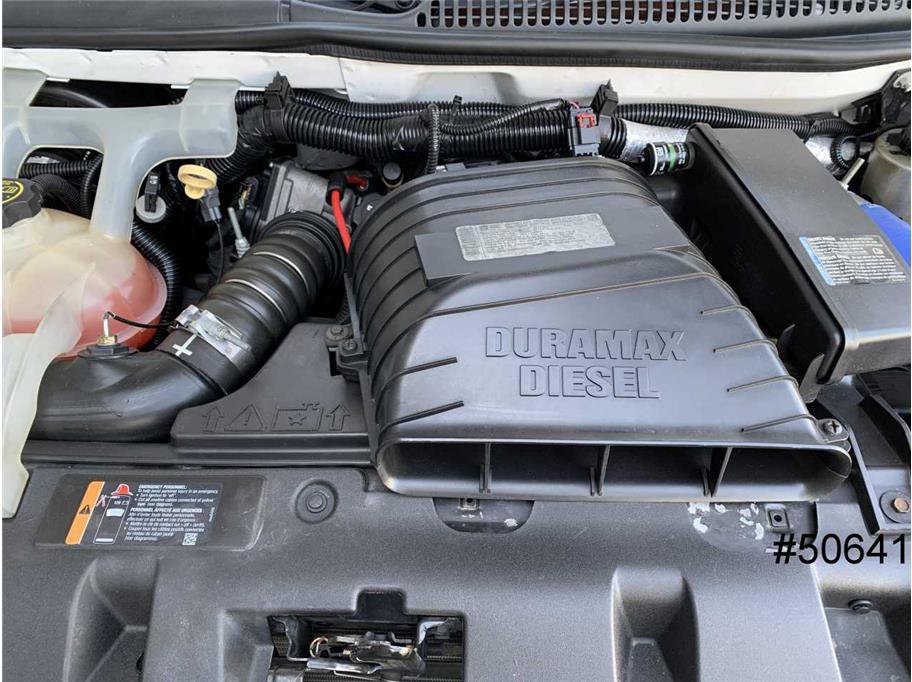 Used 2014 Chevrolet Express 4500 w/ Ambulance Package RWD image 27
