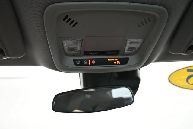 Used 2025 Chevrolet Malibu LT FWD image 40
