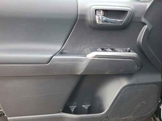 Used 2023 Toyota Tacoma TRD Off-Road w/ Advanced Technology Package image 11