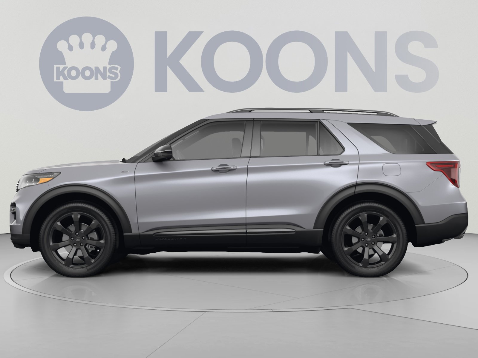 Used 2023 Ford Explorer XLT w/ Equipment Group 202A AWD/4WD image 2