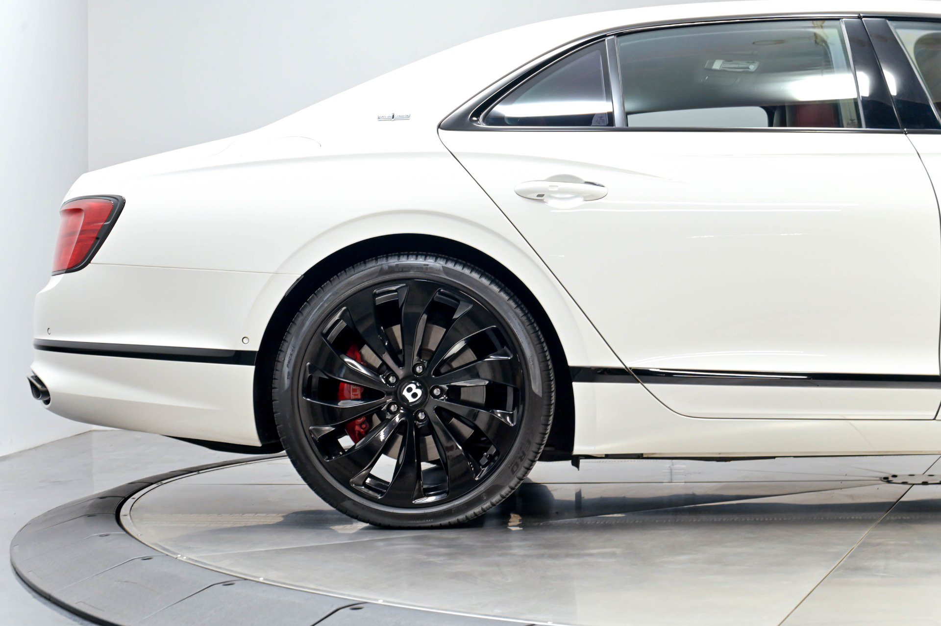 Used 2021 Bentley Flying Spur W12 w/ First Edition Specification AWD/4WD image 45