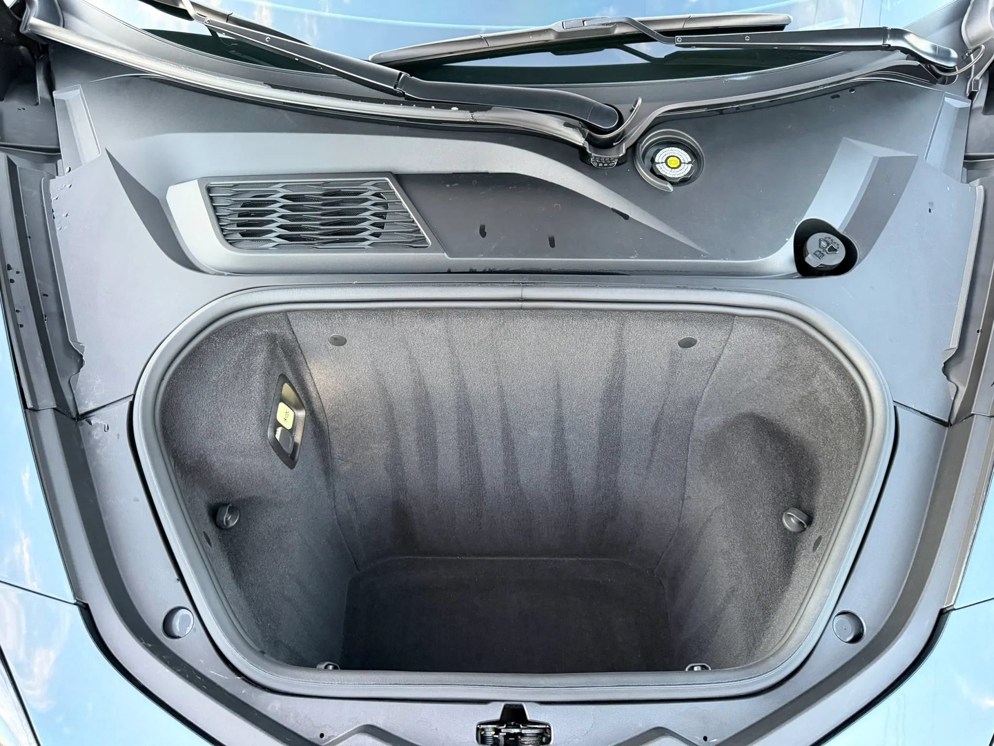 Used 2020 Chevrolet Corvette Stingray Preferred Cpe w/ 2LT Preferred Equipment Group RWD image 45
