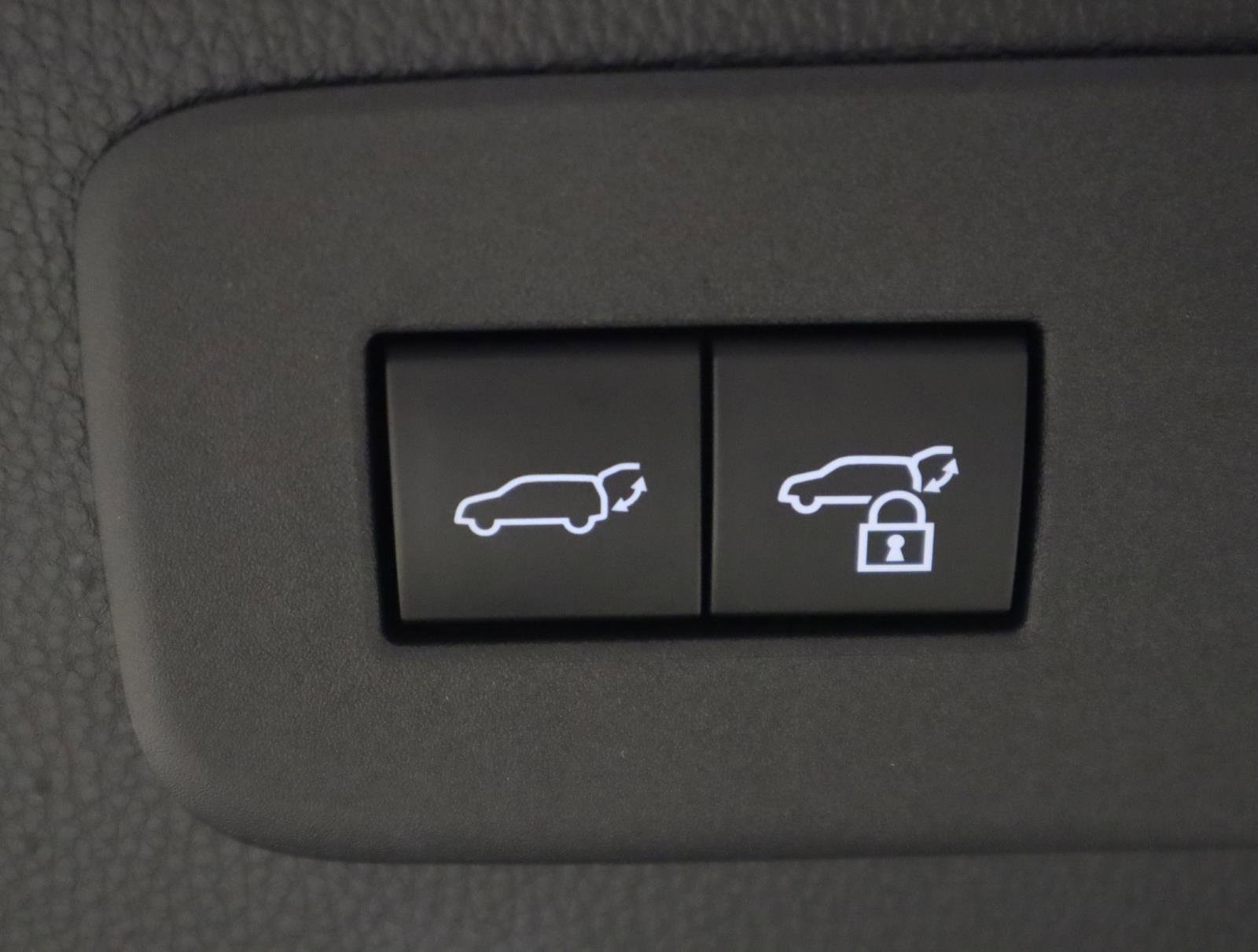 Used 2024 Lexus GX 550 w/ Accessory Package (Z1) image 12