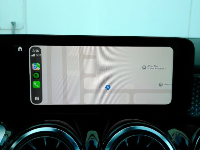 Used 2024 Mercedes-Benz GLB 250 image 11