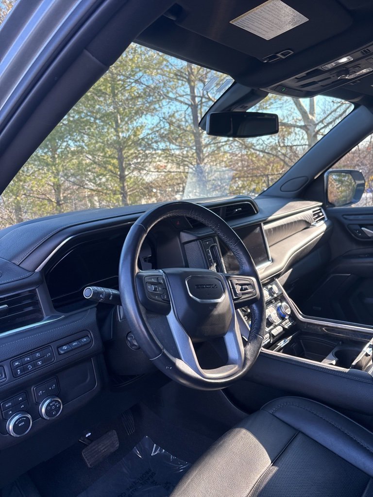 Used 2022 GMC Yukon Denali image 8