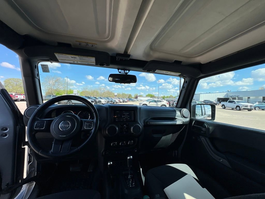 Used 2018 Jeep Wrangler Unlimited Sport S AWD/4WD image 27