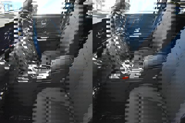 New 2025 Mercedes-Benz GLB 250 4MATIC image 24