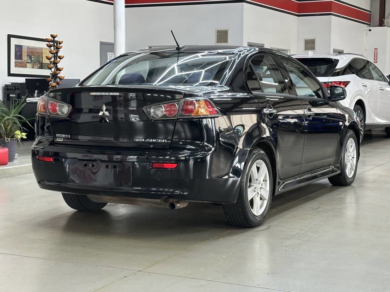 Used 2014 Mitsubishi Lancer SE image 2