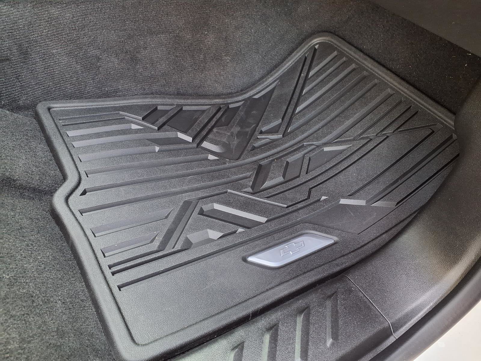 Used 2024 Chevrolet Colorado W/T w/ Technology Package AWD/4WD image 24