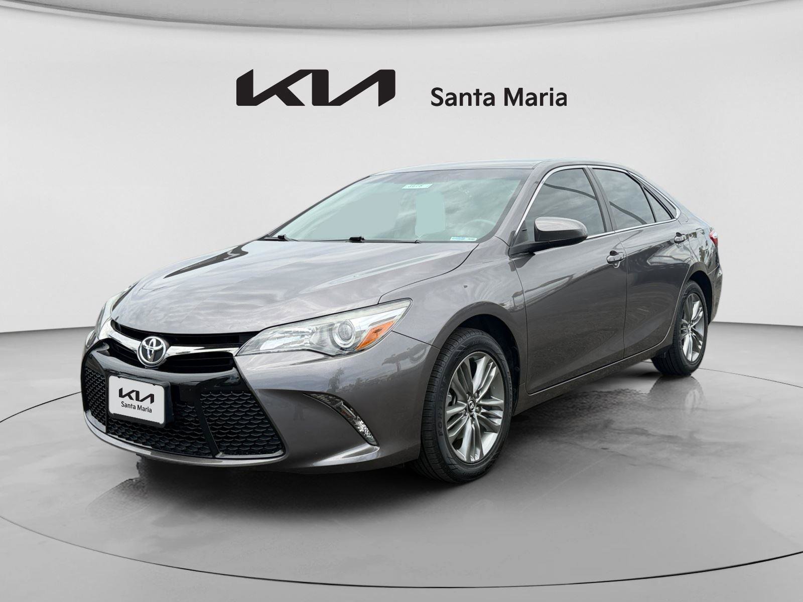 Used 2016 Toyota Camry SE FWD image 3