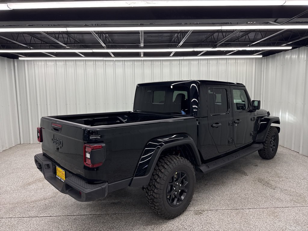 New 2026 Jeep Gladiator Sport AWD/4WD image 6