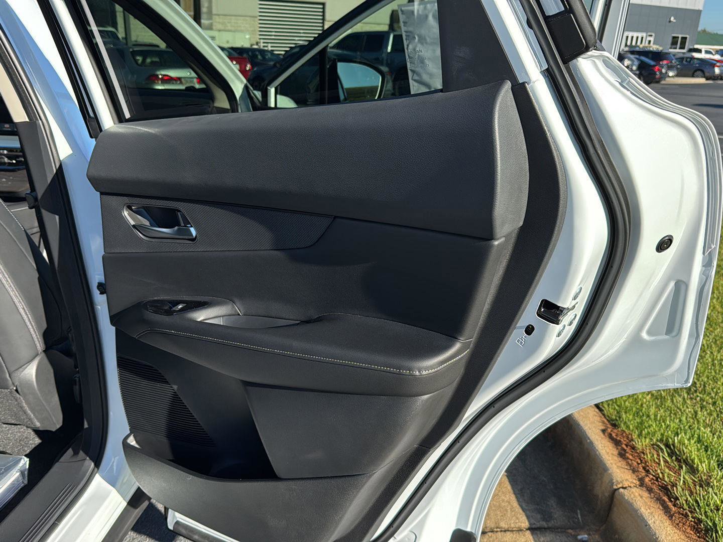 New 2026 Nissan Murano SL image 13