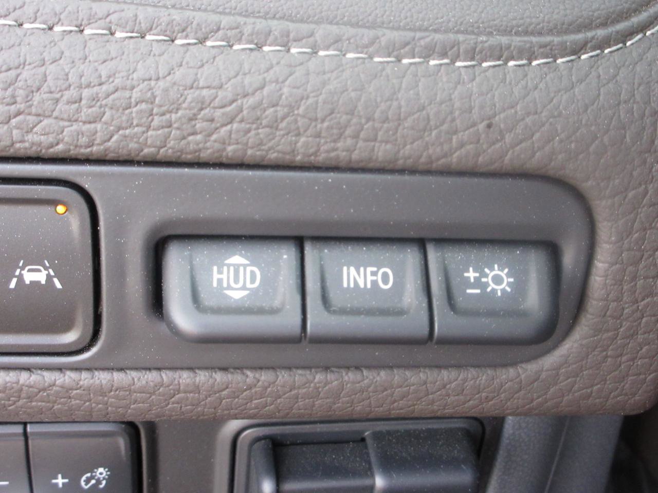 Used 2024 GMC Yukon Denali w/ Advanced Technology Package image 83