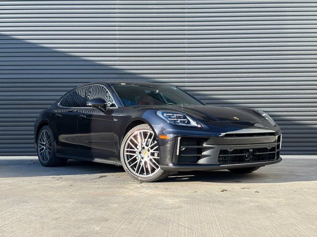 Certified 2025 Porsche Panamera 4 image 9