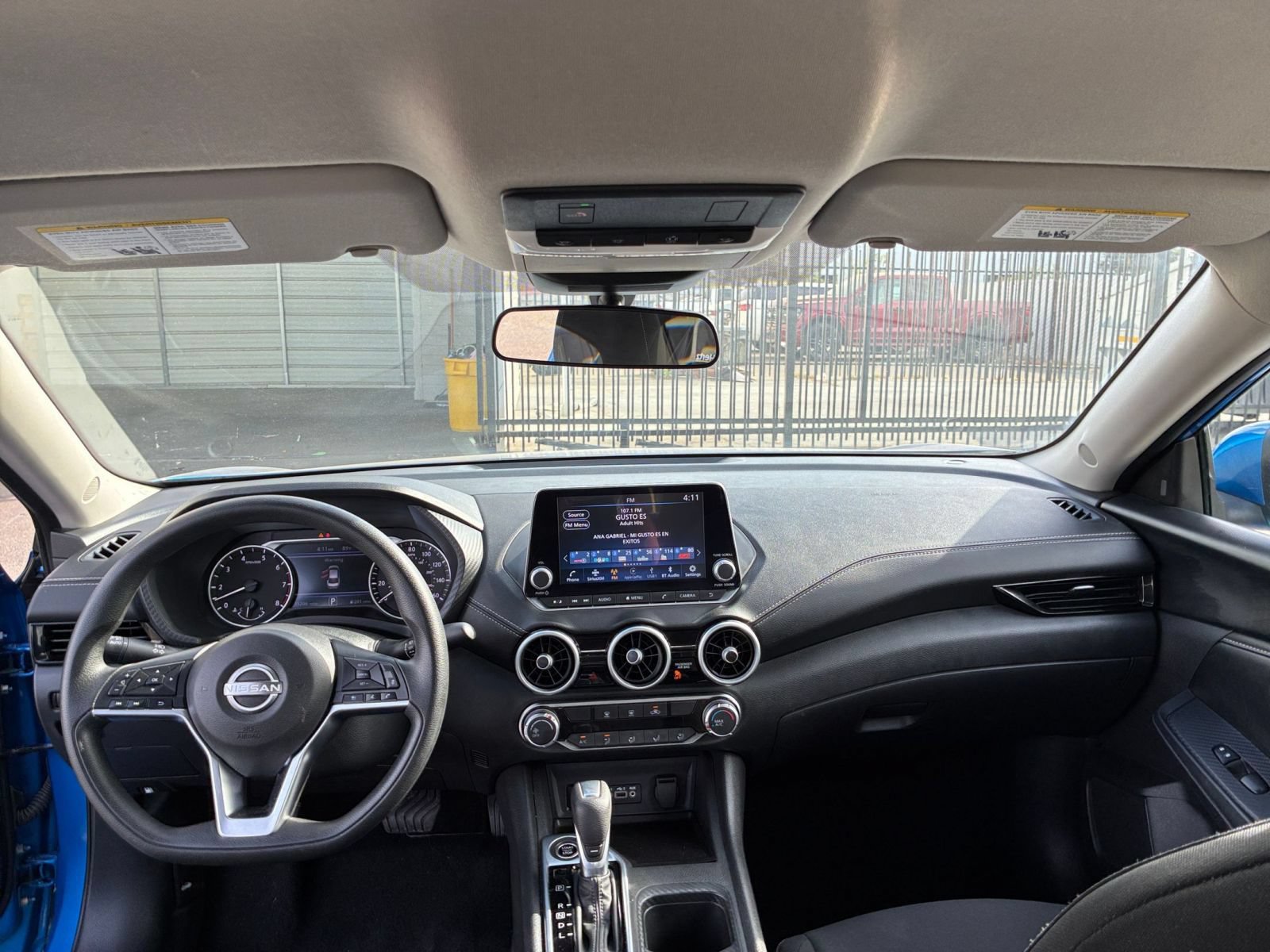 Used 2025 Nissan Sentra SV FWD image 30