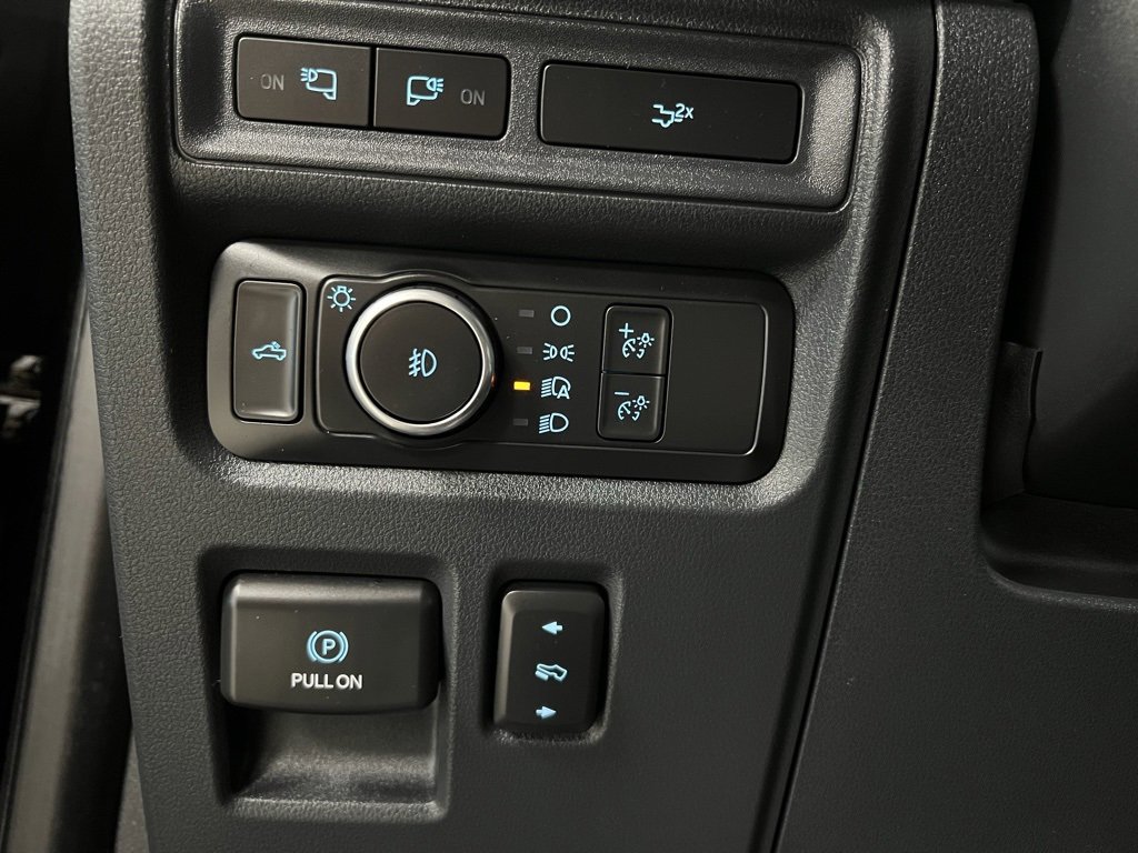 Used 2022 Ford F150 Lariat w/ Equipment Group 502A High image 31