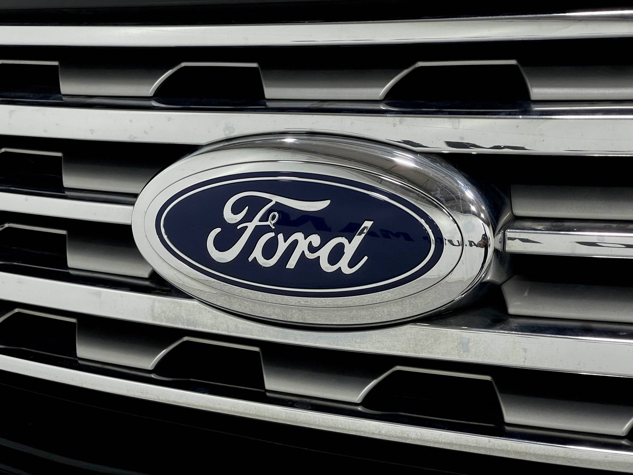 Used 2018 Ford Expedition Max Limited AWD/4WD image 39