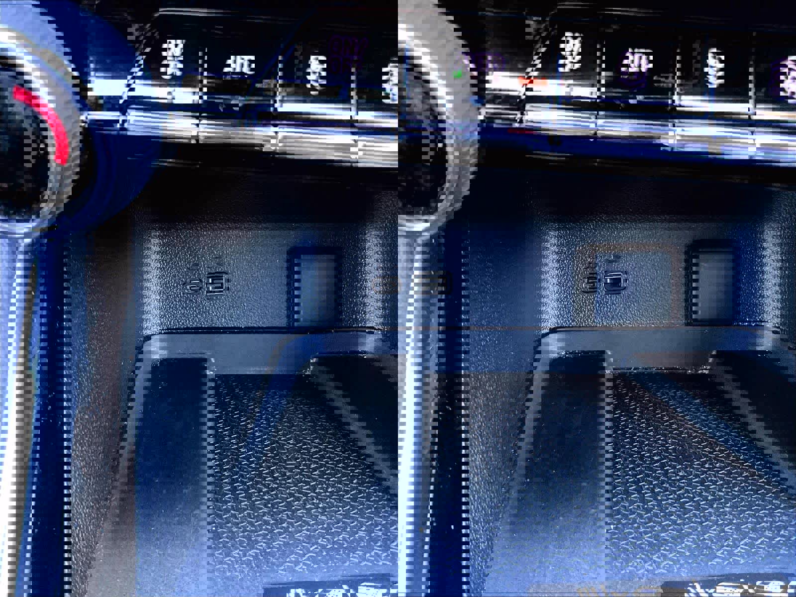 Used 2025 Chevrolet Traverse LT image 28