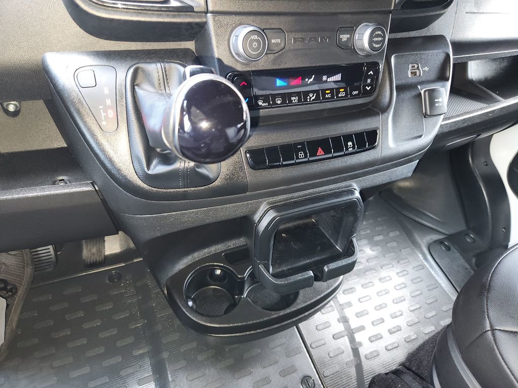 Used 2026 RAM ProMaster 2500 w/ Convenience Group FWD image 23