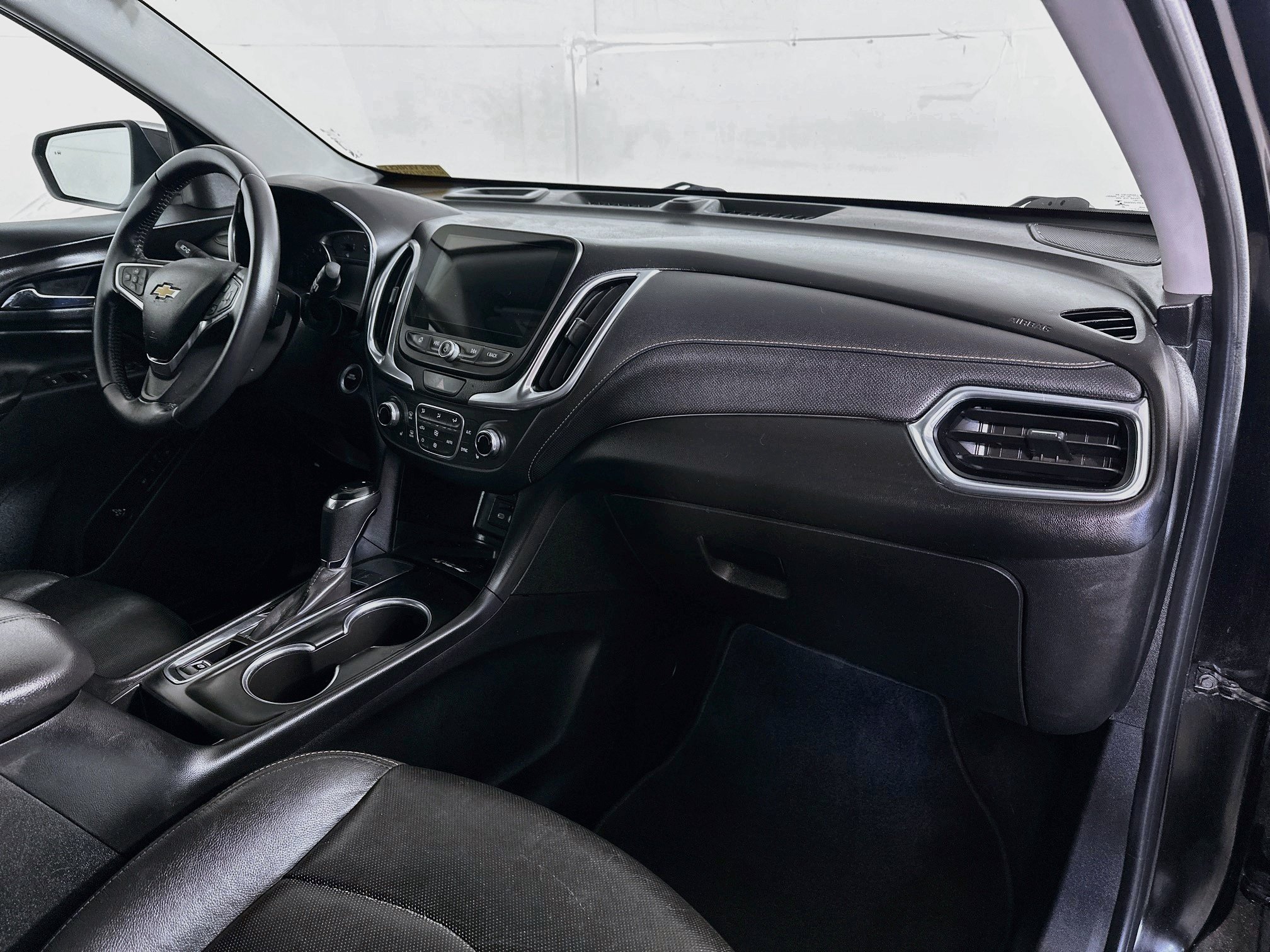 Used 2021 Chevrolet Equinox Premier FWD image 26