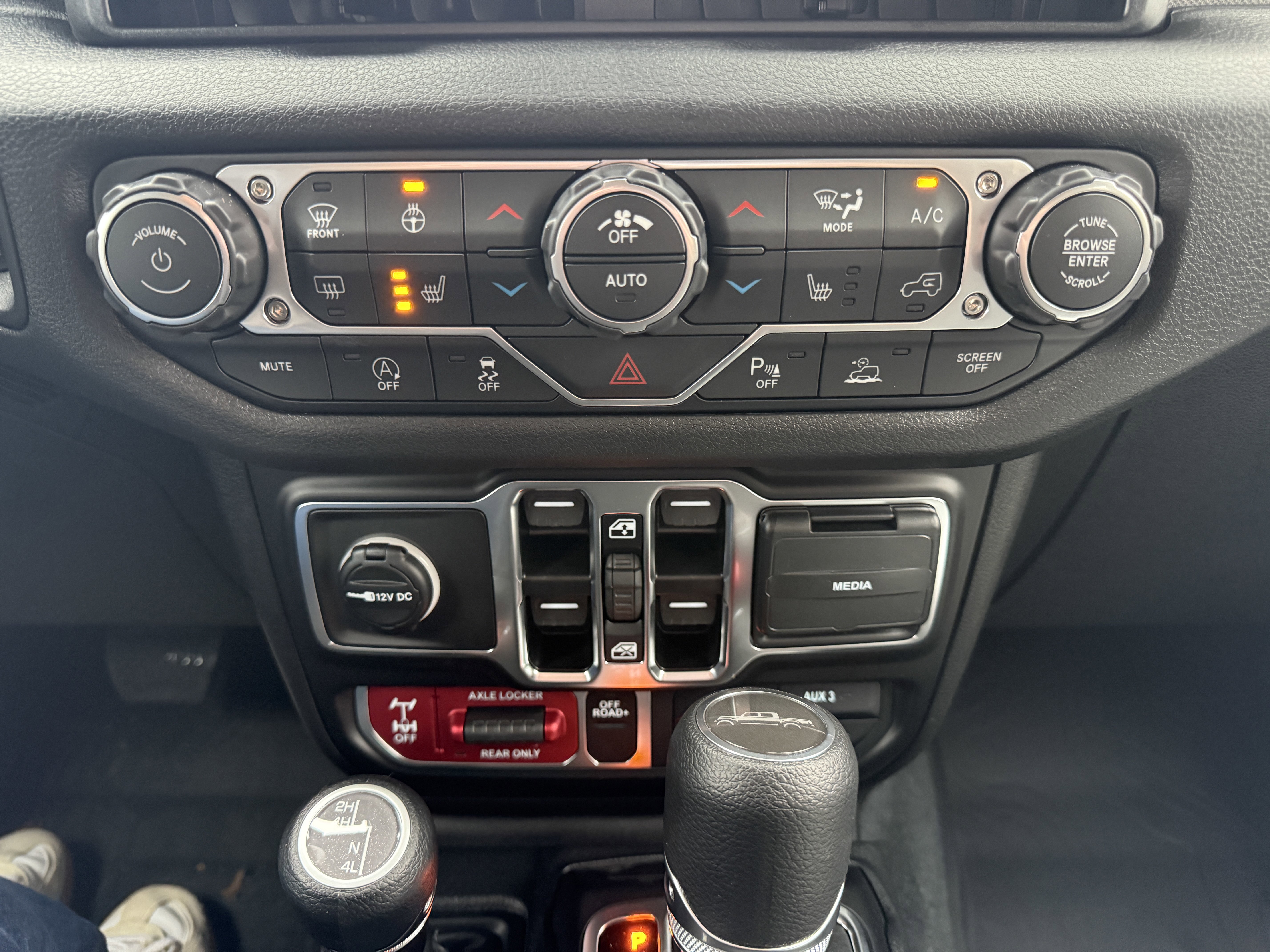 New 2026 Jeep Gladiator Sport AWD/4WD image 13